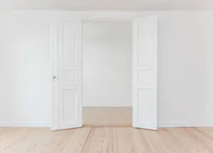 Experience the Calm of a Clean Minimalist Design